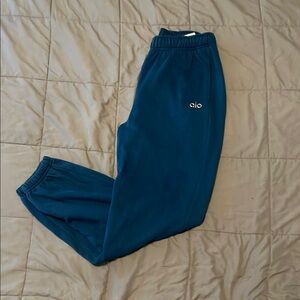 ALO Yoga Accolade Jogger Sweatpants